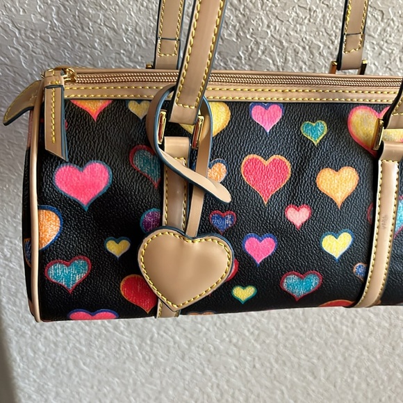 Black with multi colored hearts satchel bag - Picture 5 of 17